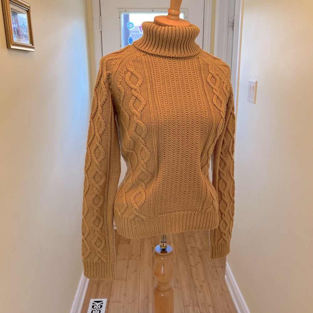 Caramel Isaac Mizrahi Cable Knit Sweater